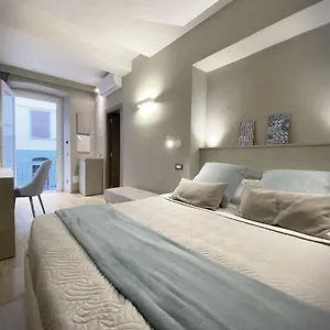 https://nel-cuore-di-rio.hotelitalianriviera.com