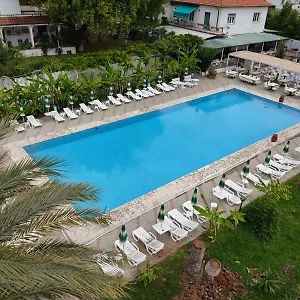https://al-borgo-village.hotelitalianriviera.com